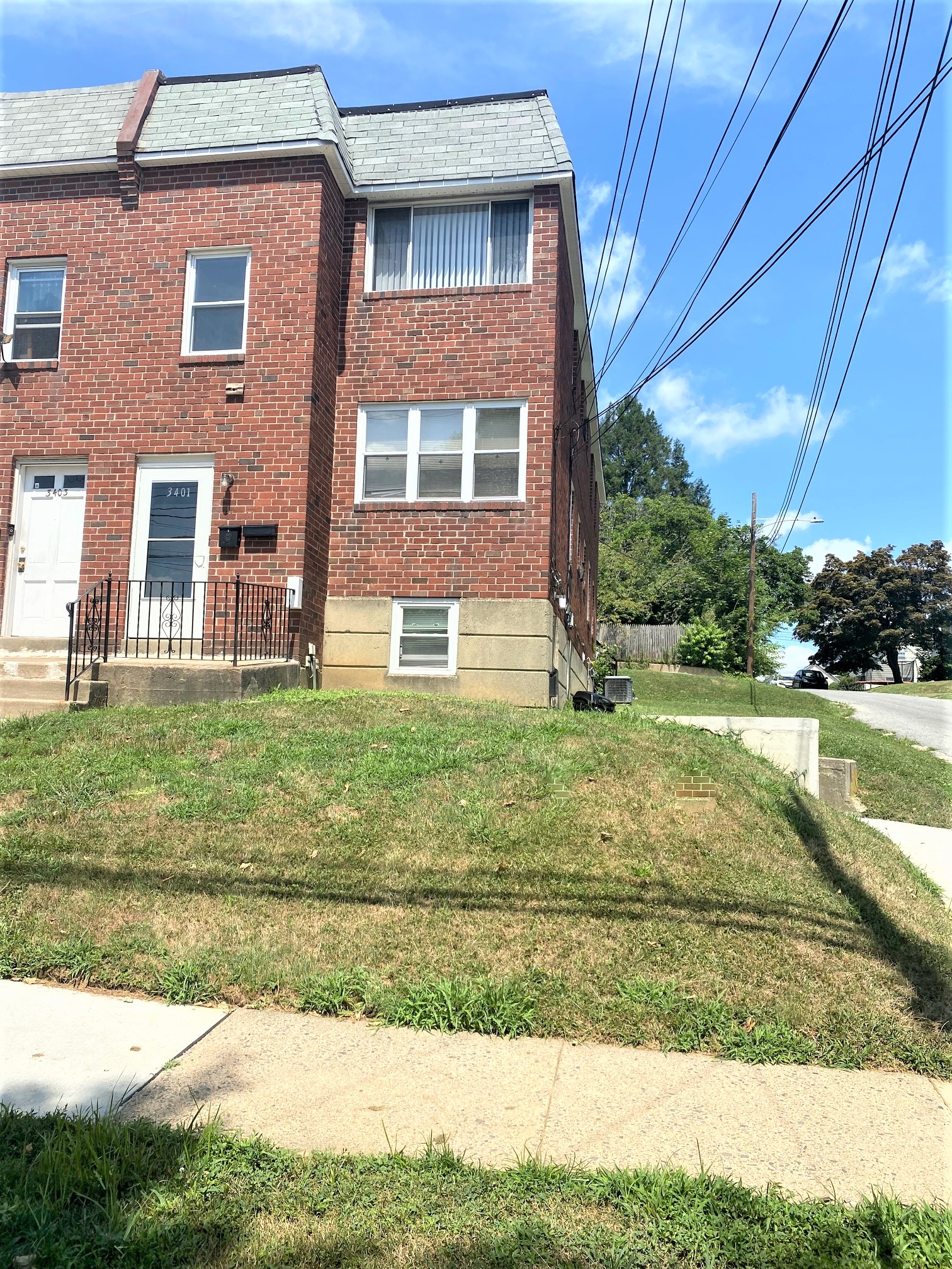 3401 Berkley Avenue - Ground